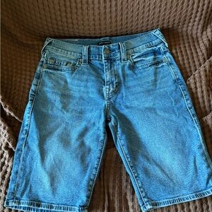 True Religion Relaxed Straight Denim shorts , Ricky